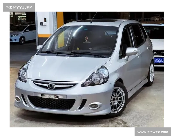 「情怀玩车」耗时半年翻新复活06年初代飞度GD3，最终死而复生